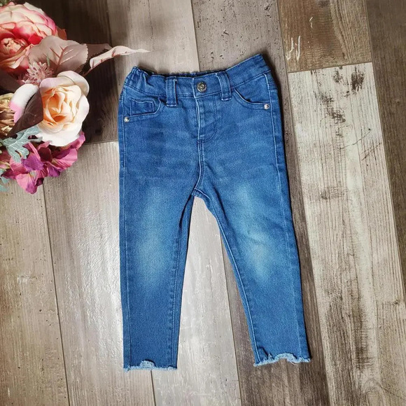 Jessica Simpson Toddler Girl Size 18m Skinny Jeans Medium Wash Blue Raw Hem - Picture 1 of 15